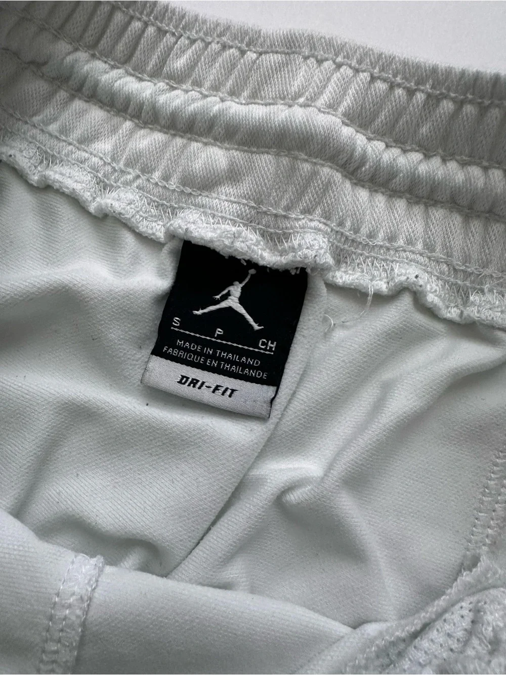 Jordan White Basketball Shorts w Black Side Panels & Salmon Accents (fits a M/L)